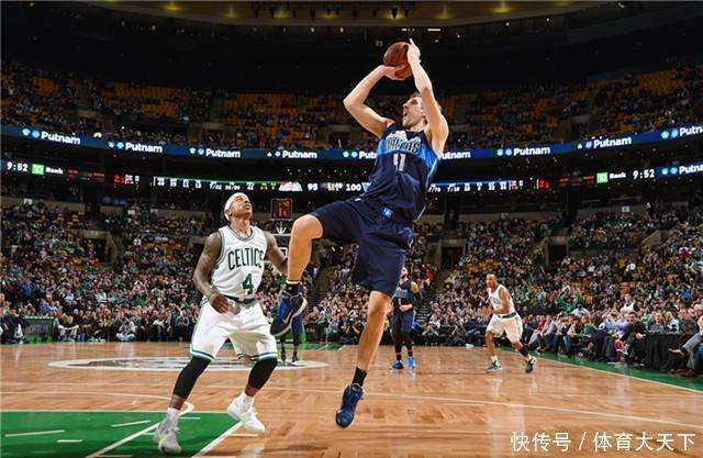 这也是她在 这也是她在