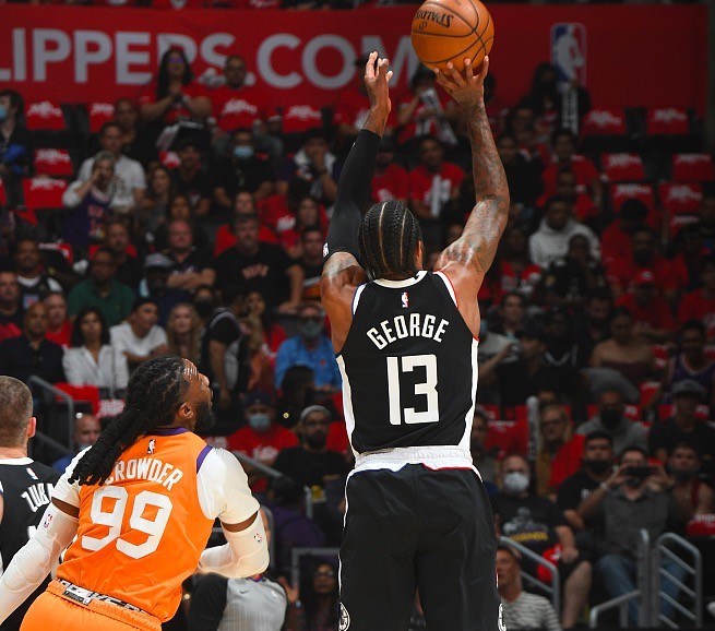 通过这条铁 通过这条铁