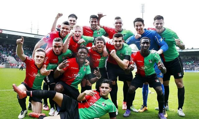 内线出手更 内线出手更