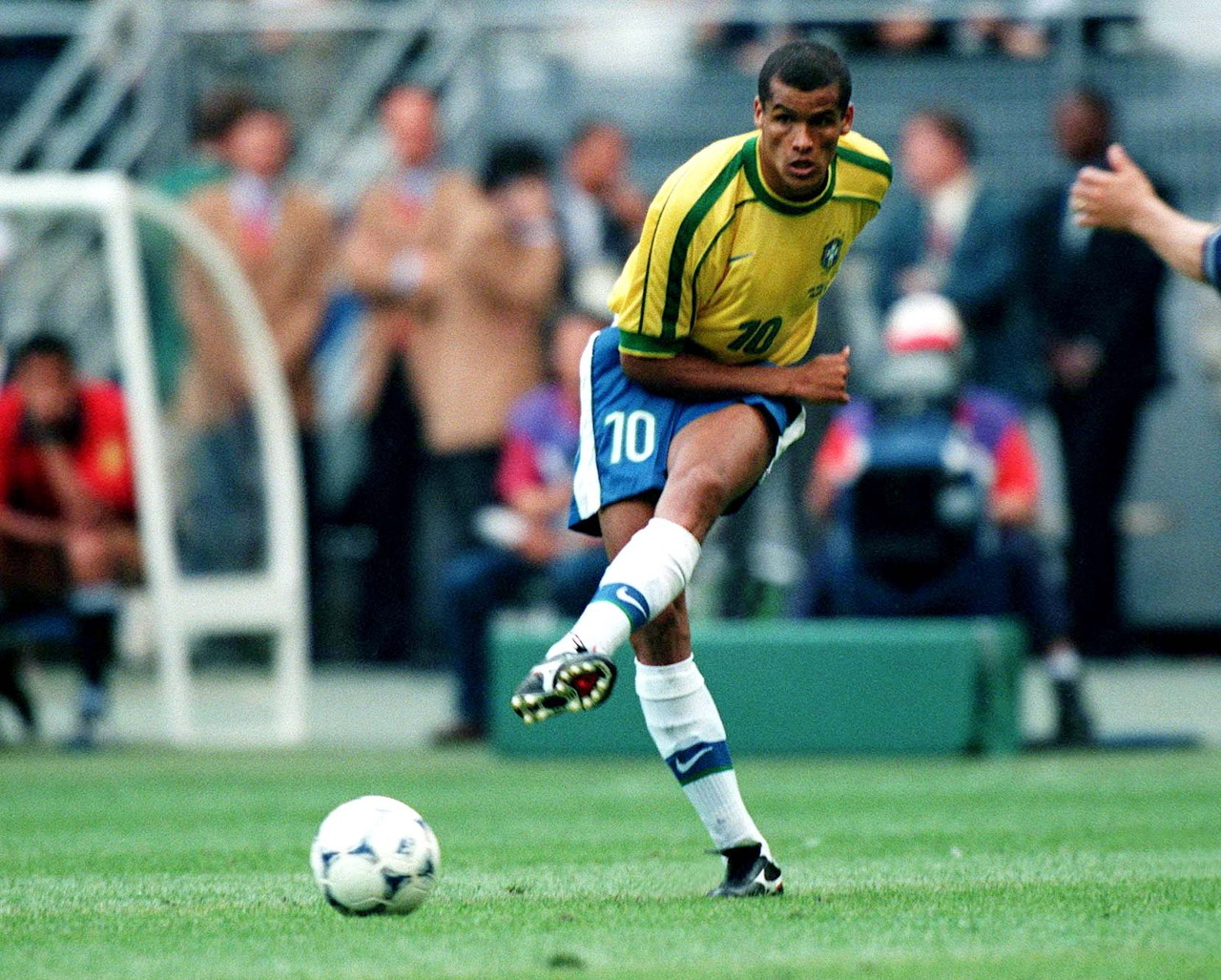 间由守转攻 间由守转攻