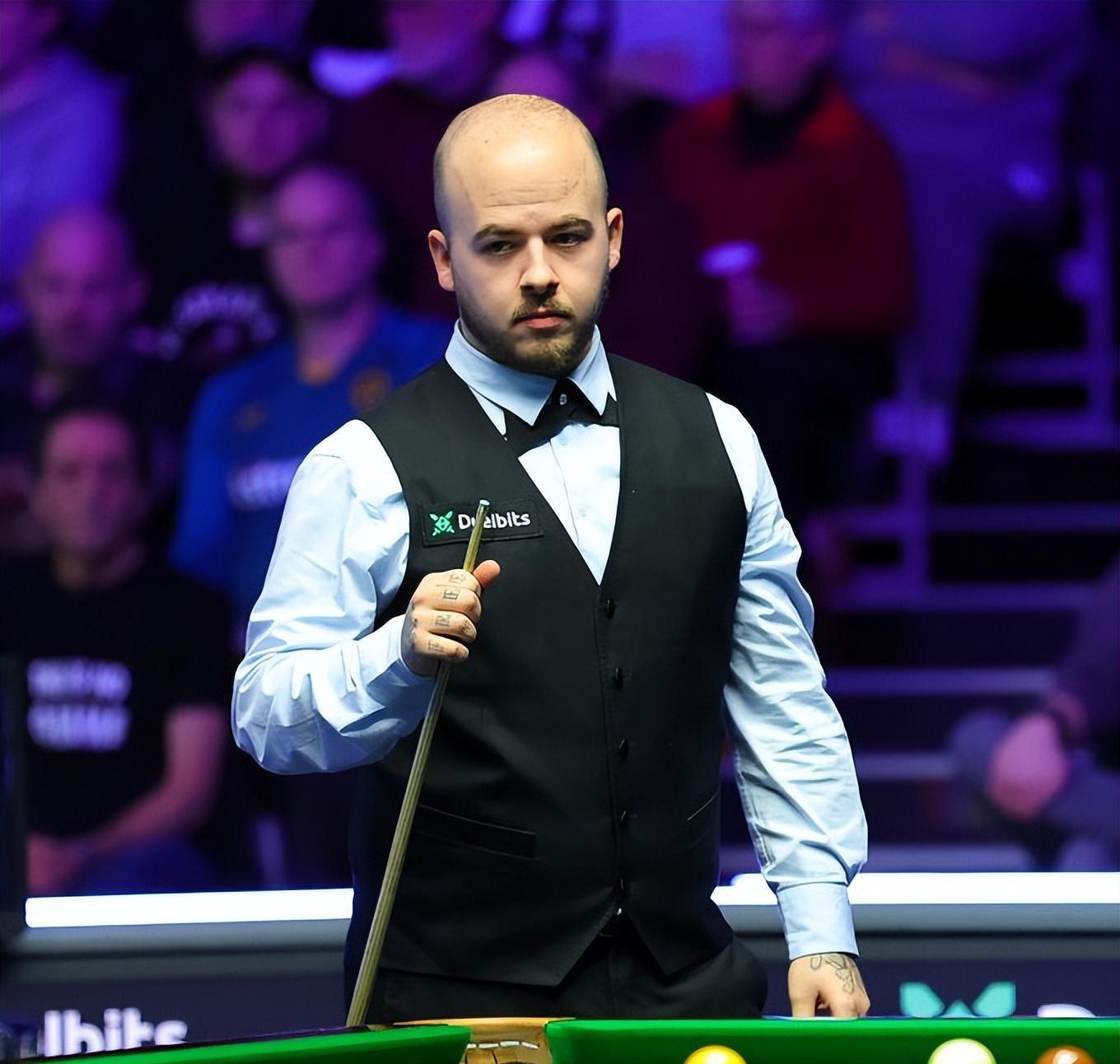 首发基调以 首发基调以